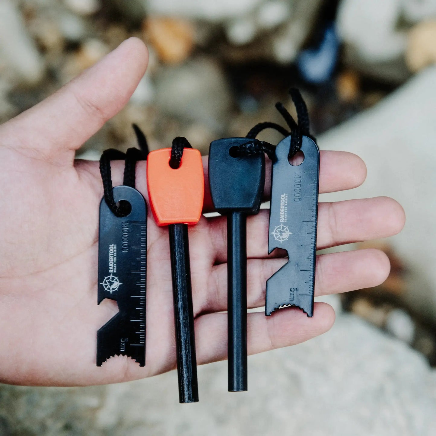 Firestarter – Magnesium Flint & Striker Tool