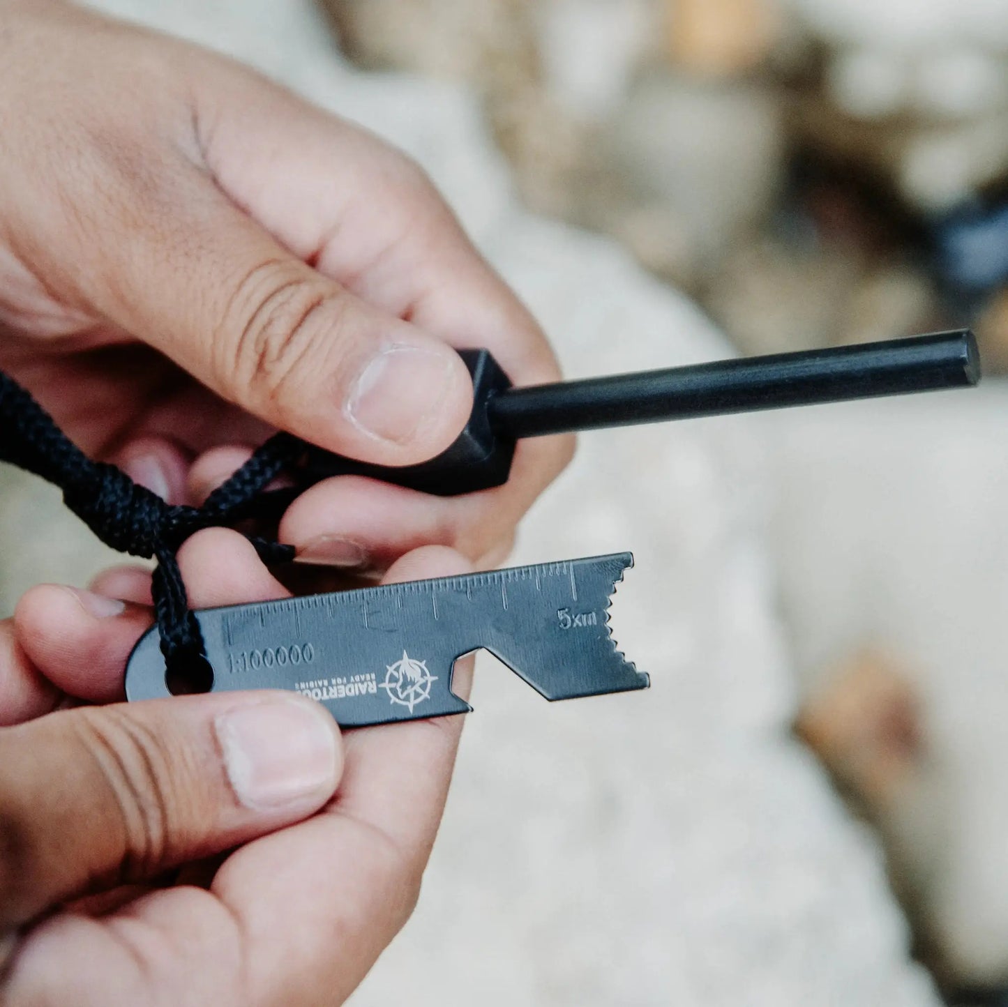 Firestarter – Magnesium Flint & Striker Tool
