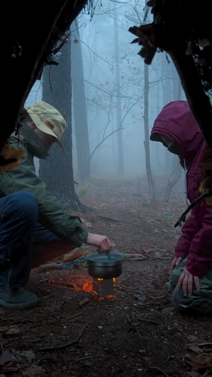 RaiderStove – Ultralight Folding Titanium Stove